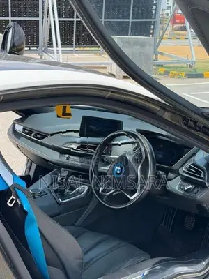 BMW i8 2016