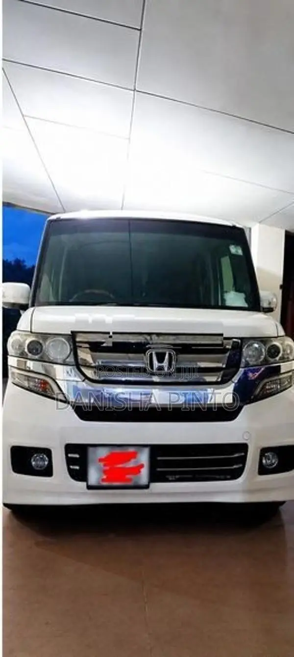 Honda N-Box 2016