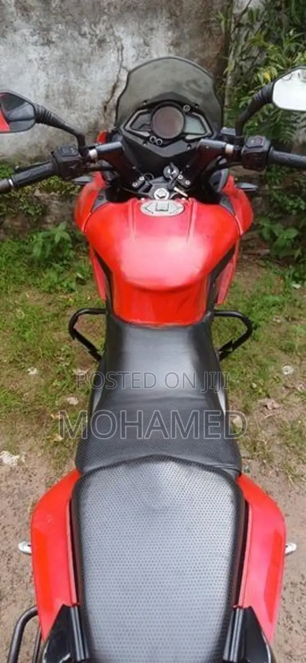 Bajaj Pulsar AS 150 2016