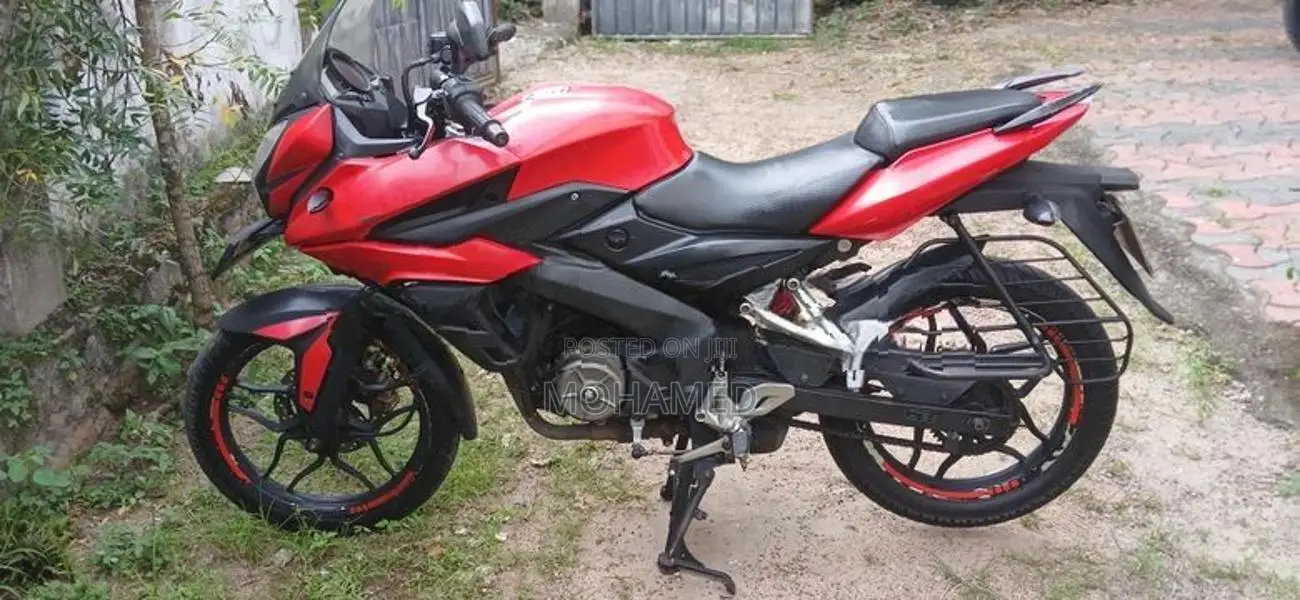 Bajaj Pulsar AS 150 2016