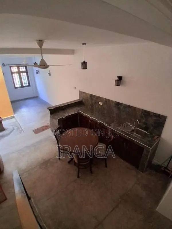 House for Rent at Battaramulla - Pelawaththa