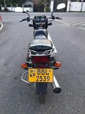 Bajaj CT100 2014