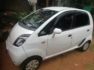 Tata Nano LX 2012