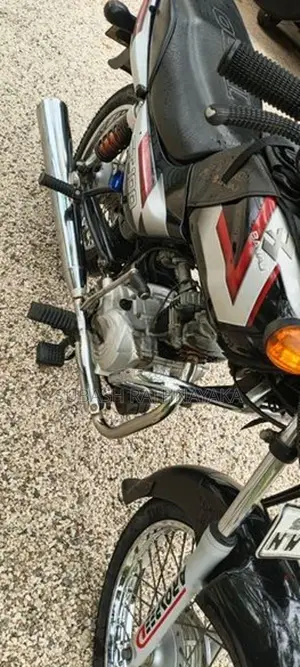 Bajaj CT100 2007