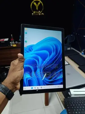 Microsoft Surface 7 Pro i5 10th Gen