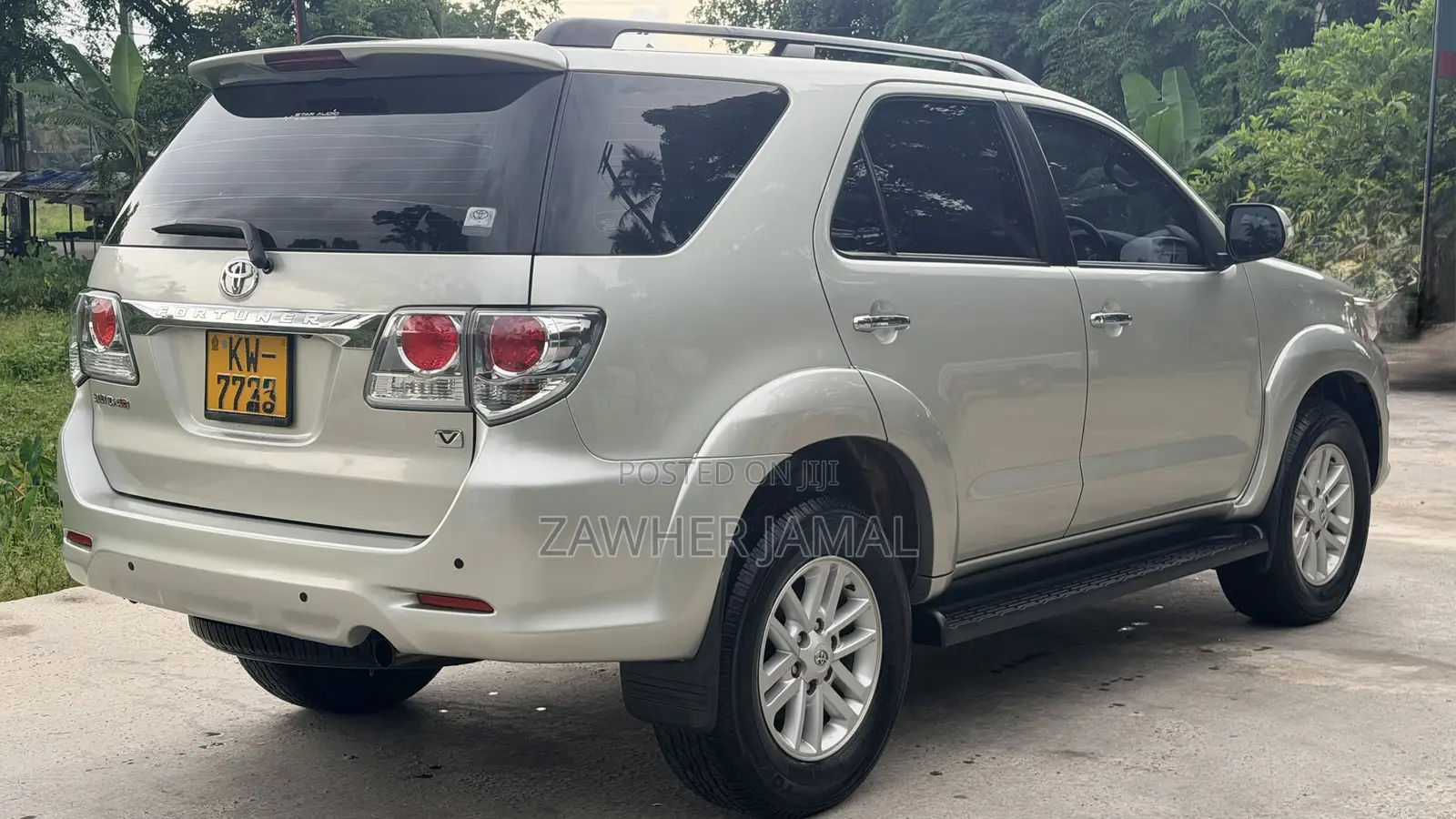 Toyota Fortuner 2013 Silver