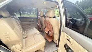 Toyota Fortuner 2013 Silver