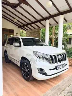 Toyota Land Cruiser Prado TRJ 150 2010