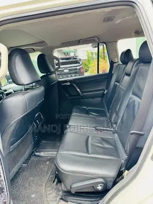 Toyota Land Cruiser Prado TRJ 150 2010