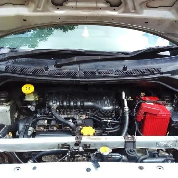 Subaru R2 2003