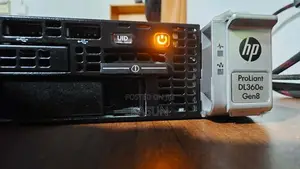 HP ProLiant DL360e Gen 8 - Server