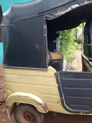 Bajaj RE 2001