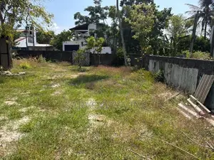 අගනා බිම් කොටසක් විකිණීමට - මොරටුව