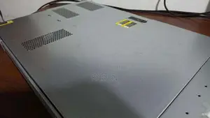 HP ProLiant DL360e Gen 8 - Server