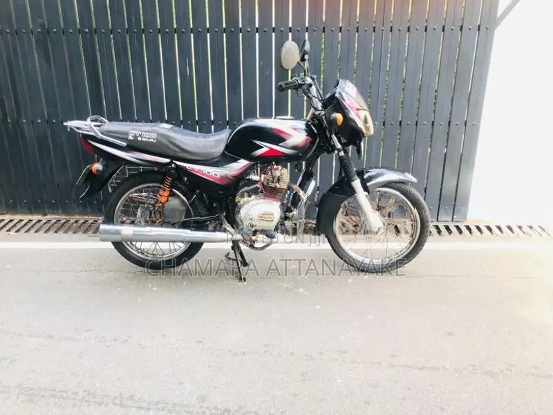 Bajaj CT100 2015