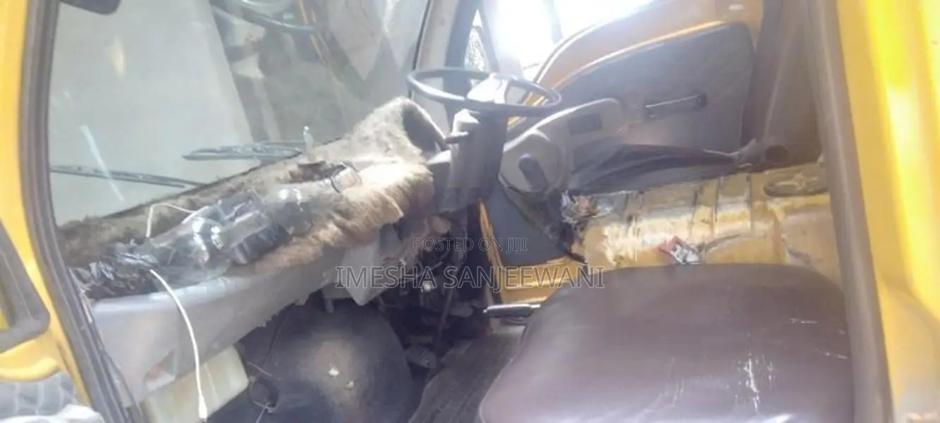 Tata Dimo Batta Zx 2011