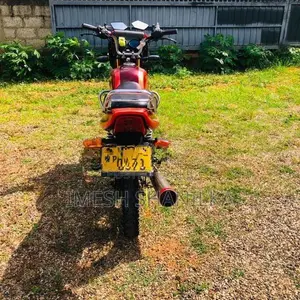 Bajaj CT100 2012