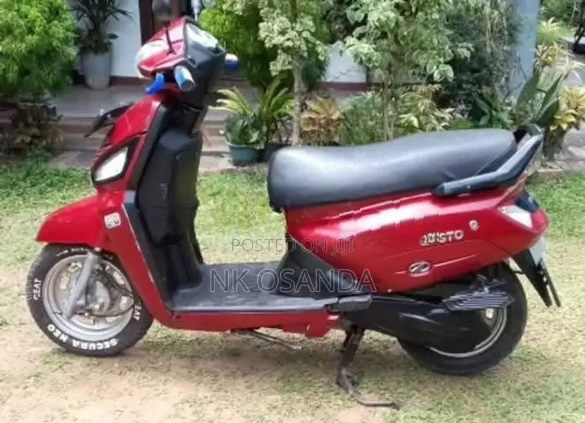 Mahindra Gusto 2015