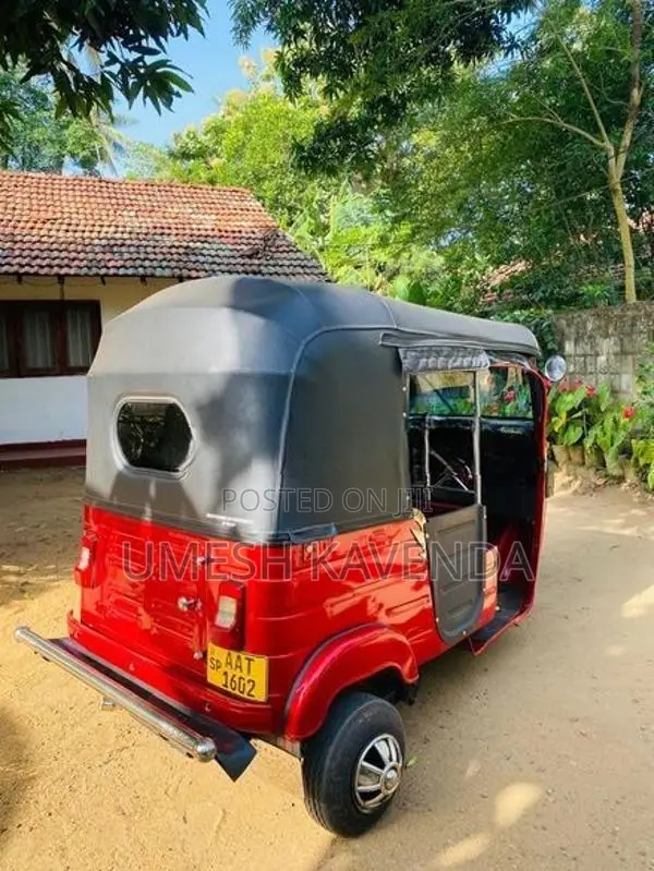 Bajaj RE 2014