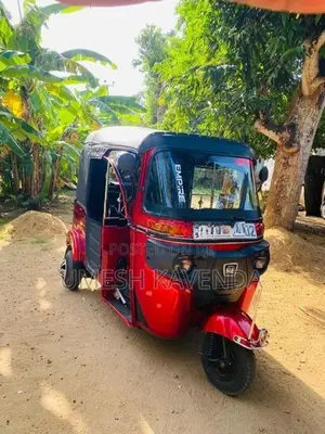Bajaj RE 2014