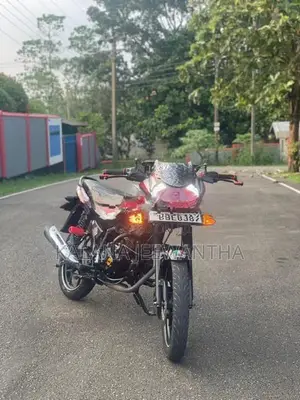 Bajaj Discover 125 2023