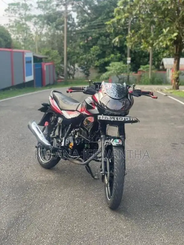 Bajaj Discover 125 2023