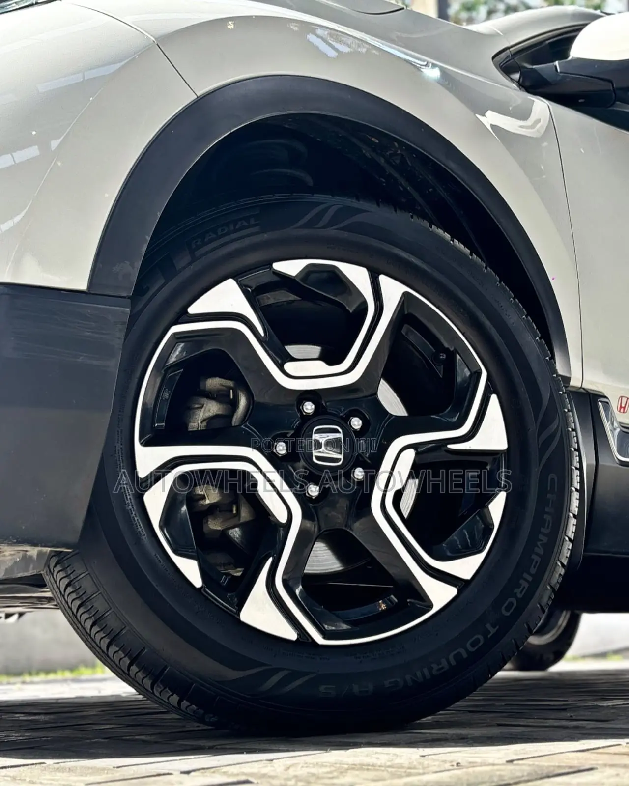 Honda CR-V 2018 Pearl