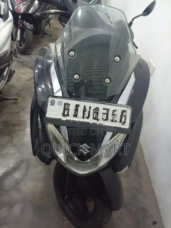 Suzuki Burgman 2020