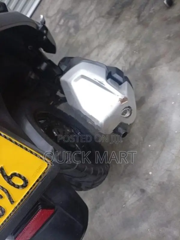 Suzuki Burgman 2020