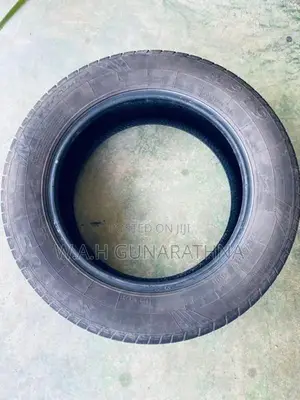 225/60/17 Tyre