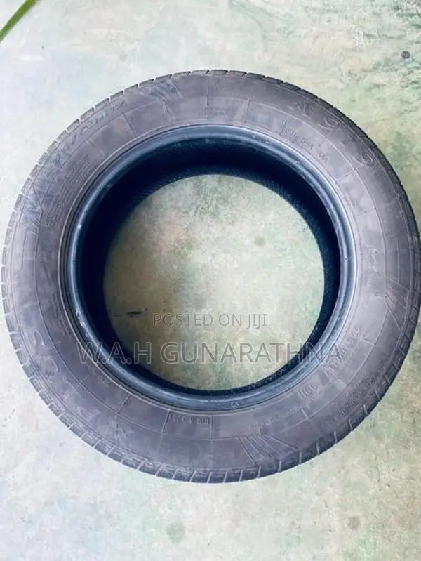 225/60/17 Tyre