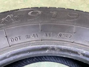 225/60/17 Tyre