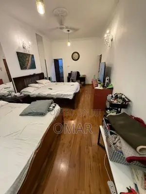 8 Bedroom Luxury House for Sale at Colombo 05
