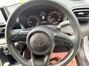 Toyota Yaris 2024