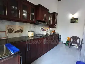 Piliyandala Dampe 3br house with 2 parking slots for sale