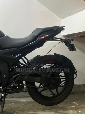 Bajaj Pulsar N160 Premium 2025