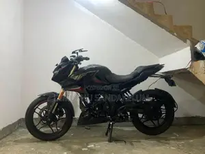 Bajaj Pulsar N160 Premium 2025