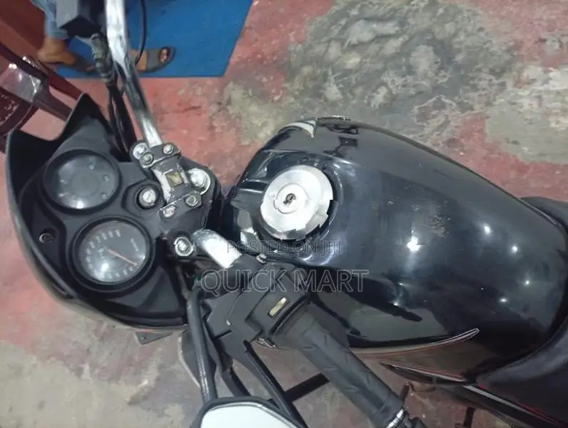 Honda CB Shine 2016