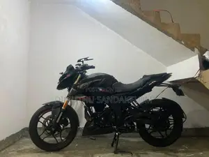 Bajaj Pulsar N160 Premium 2025