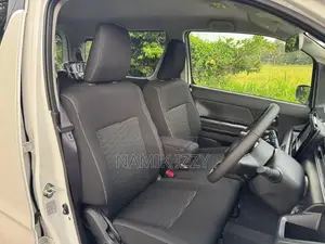 Suzuki Wagon R Custom ZX 4way 2026