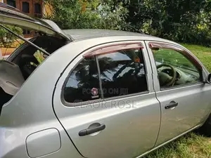 Nissan March 2004
