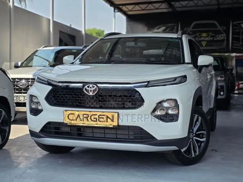 Toyota Taisor V GRADE REG FREE 2026