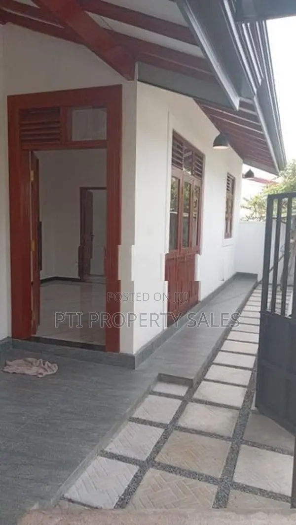 Brand New Single House for Sale – Polgasowita, Jayaliyagama