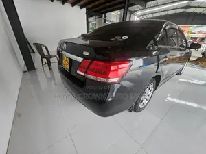 Toyota Premio 2017