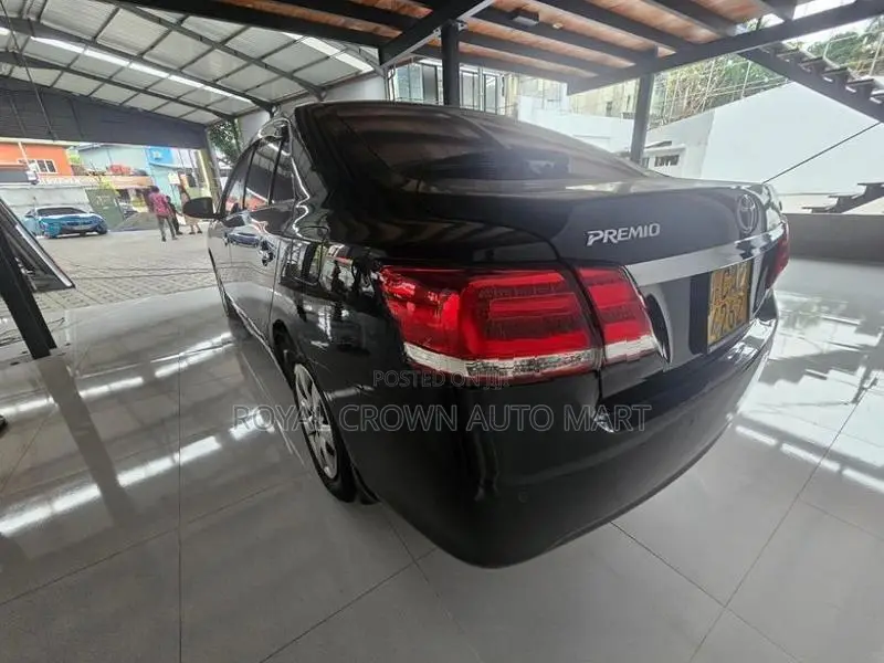 Toyota Premio 2017