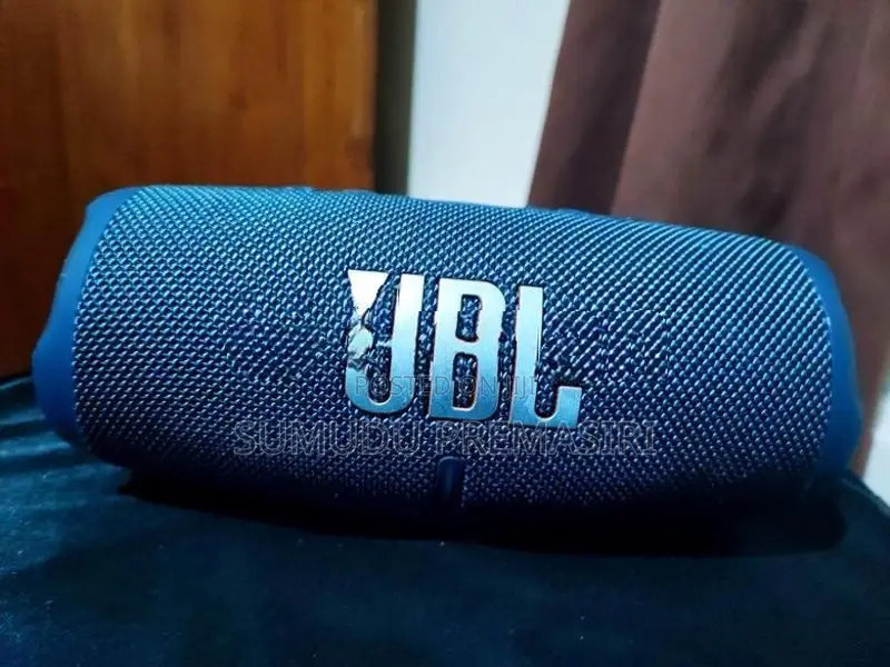 JBL Charge 5 Bluetooth Speaker