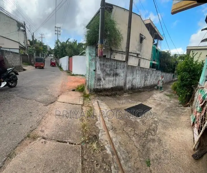 Kalubowila, Facing Peiris Avenue 36.6 Perches of Land for Immediate Sa