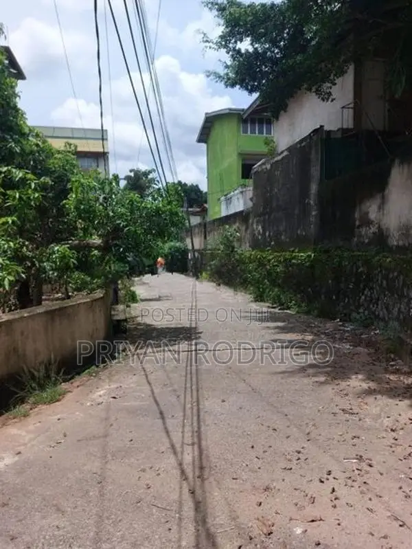 Nugegoda, Residential Land 10 Perches for Sale