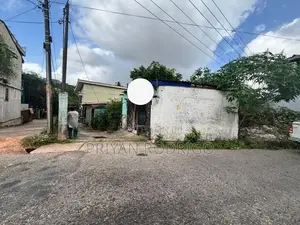 Kalubowila, Facing Peiris Avenue 36.6 Perches of Land for Immediate Sa