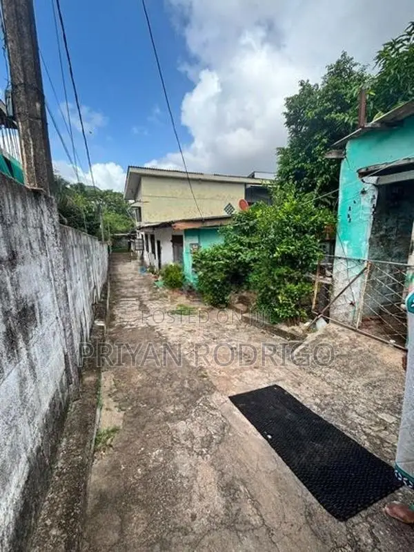 Kalubowila, Facing Peiris Avenue 36.6 Perches of Land for Immediate Sa